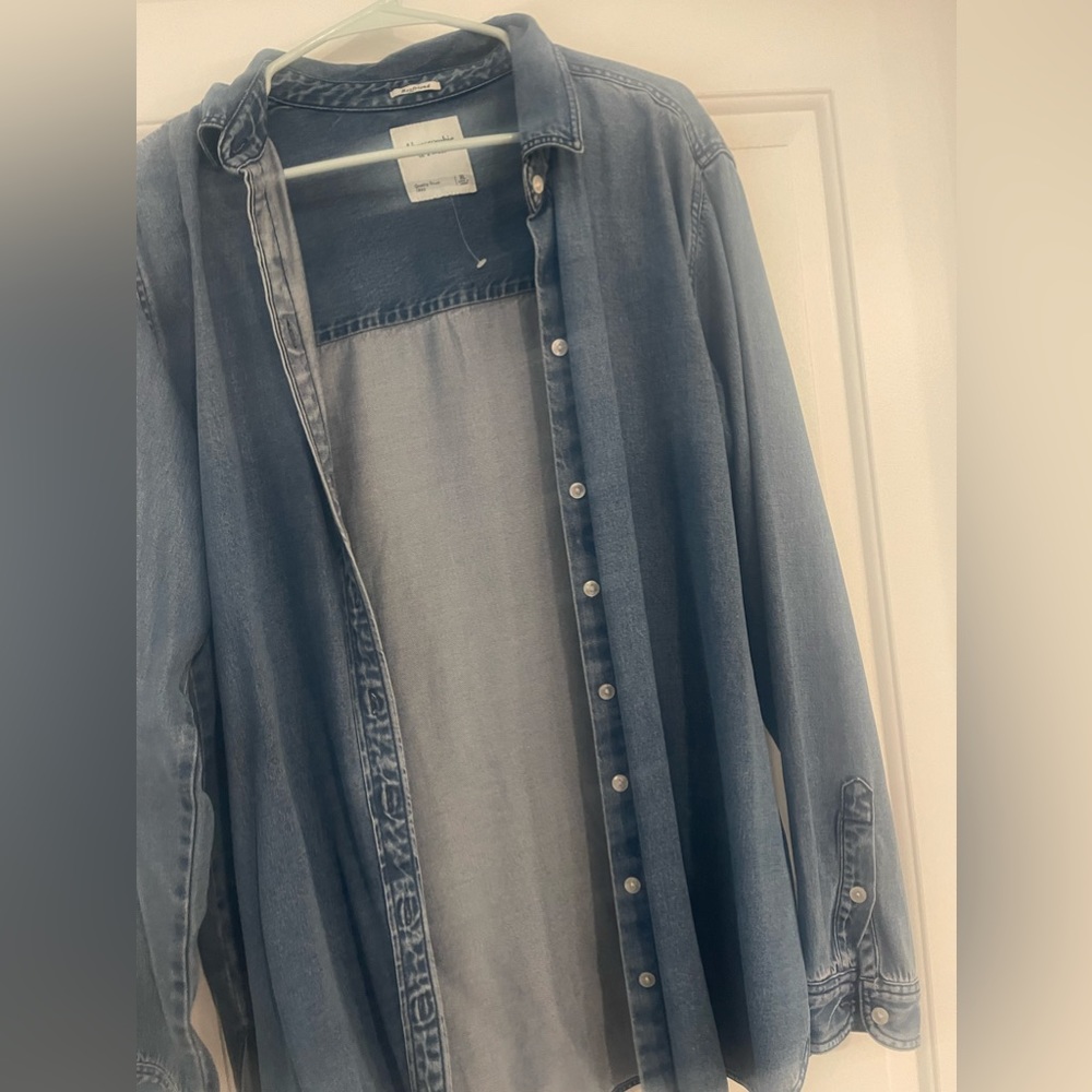 Abercrombie and Fitch Boyfriend Button Up